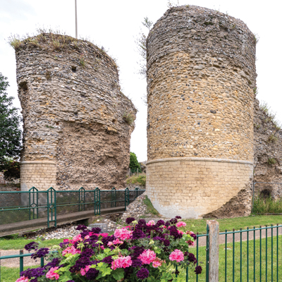 Ditchingham Bungay Castle Photograph of The Artichoke public house in Broome