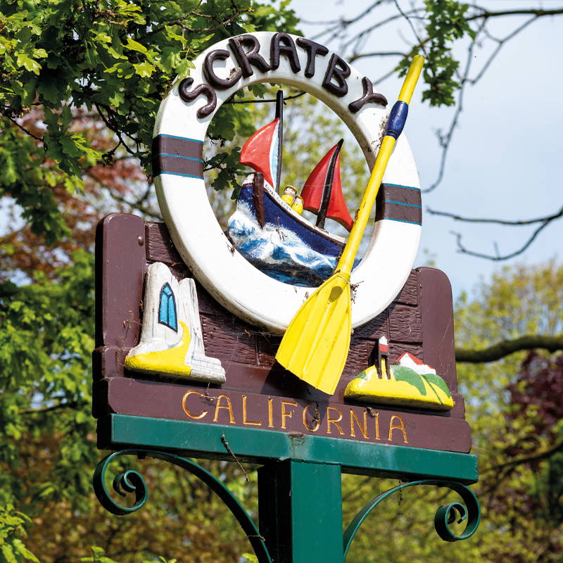 Worlingham Village sign 